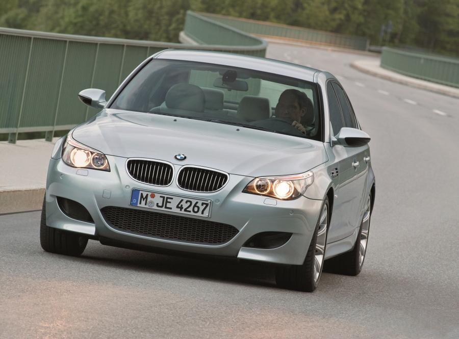  BMW M5 (E60) 2004 года  (WW) (фото 95 из 98)
